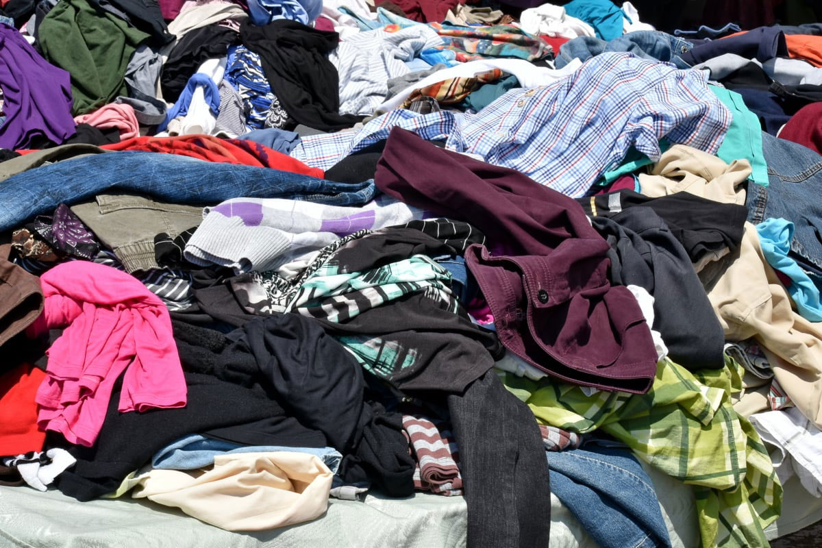 What to Do When You Have Clothes to Recycle in Toronto – a Growing Waste Concern