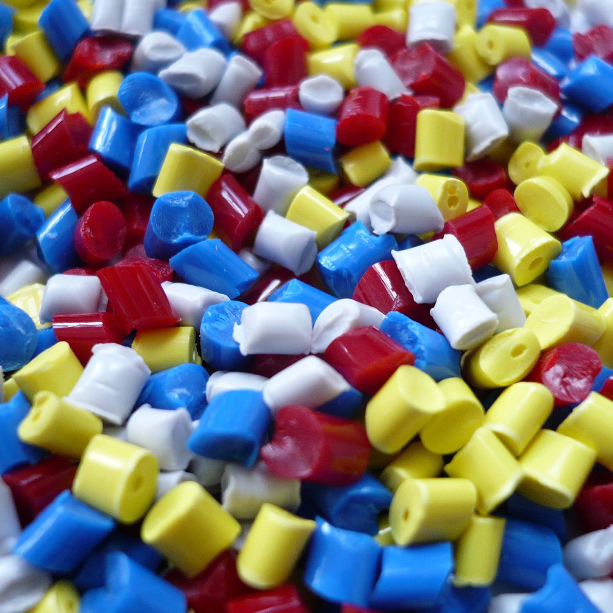 What Are Recycled Plastic Pellets Actually Used For – See the List